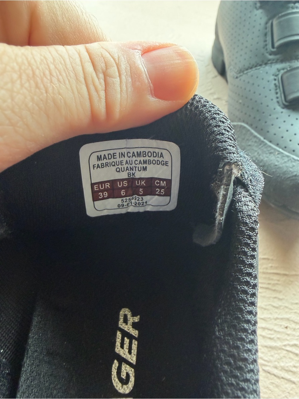 Bontrager Black Quantum Mountain Bike Shoes three-strap hook loop Closure SZ 6 - Picture 9 of 11